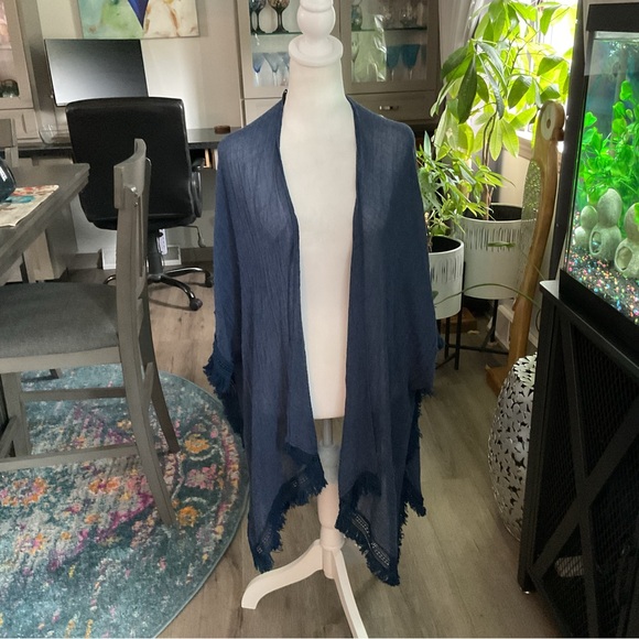 Mudd Navy Textured Knit Cardigan - Picture 1 of 4